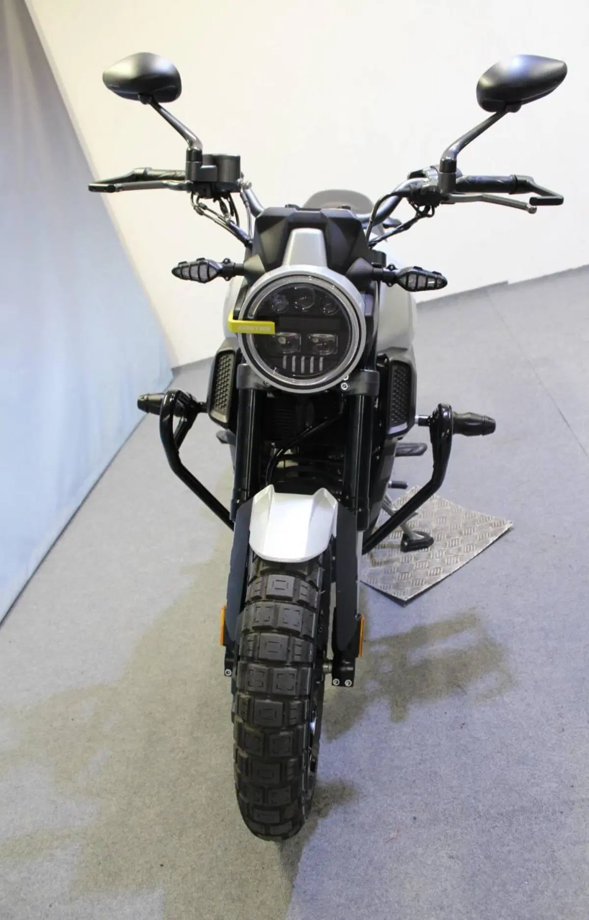 Zontes ZT125-GK (2022 - 25) (13)