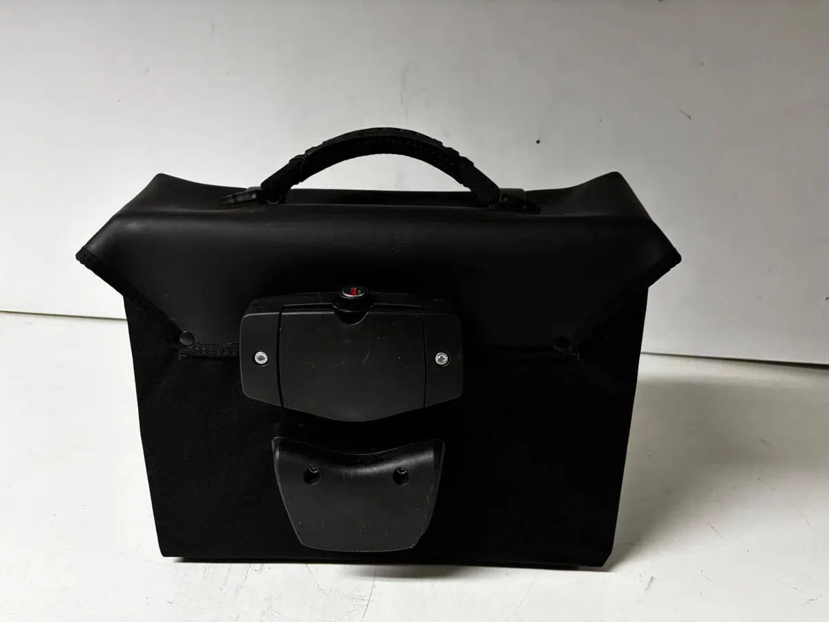 Borse laterali universali modello Matrix Bags & Bike (9)