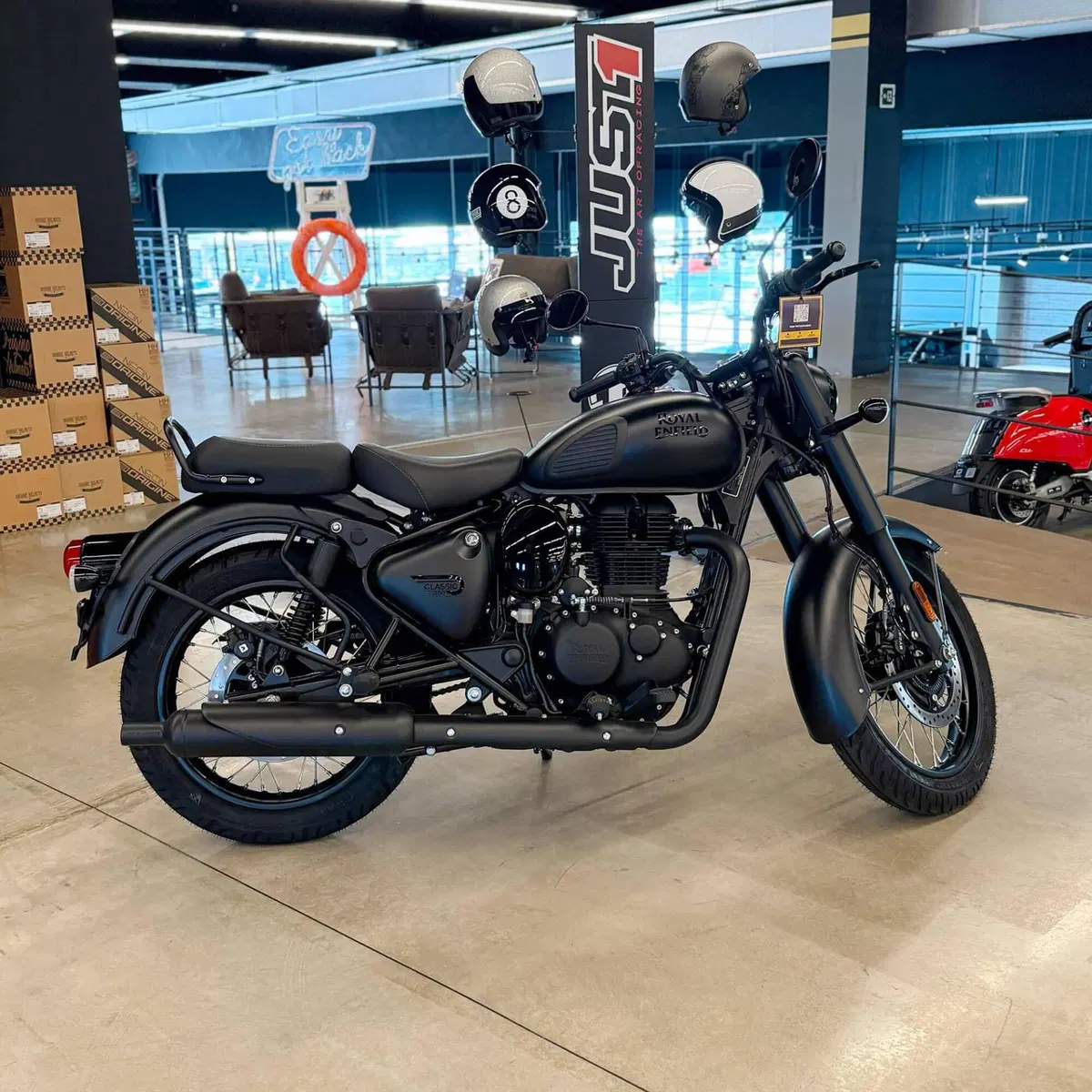 Royal Enfield Classic 350 (2021 - 26) (2)