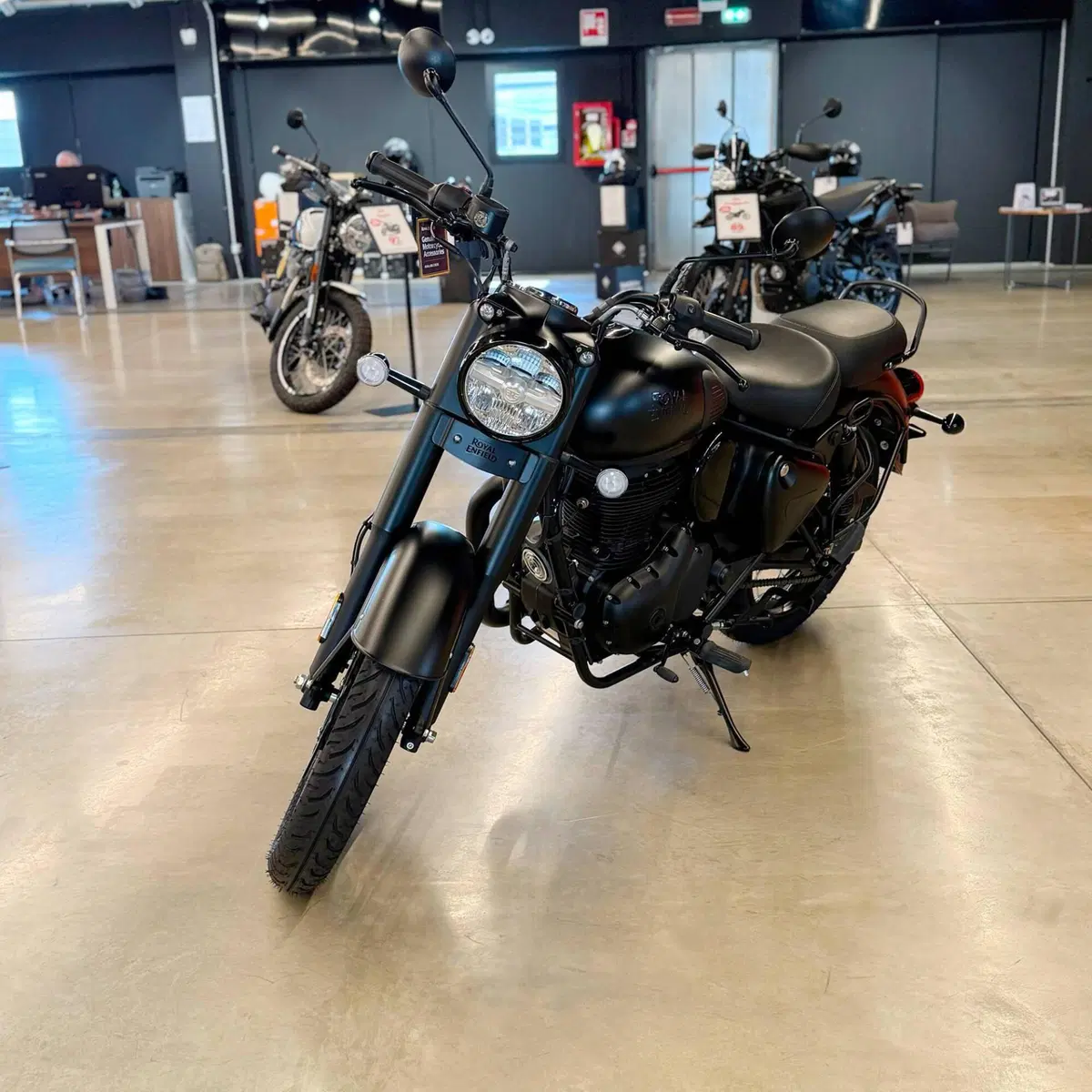 Royal Enfield Classic 350 (2021 - 26)