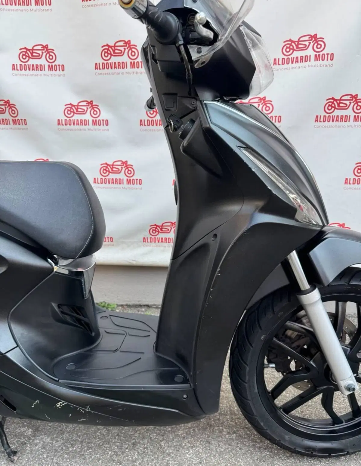 Kymco People 125i S (2021 - 25) (7)