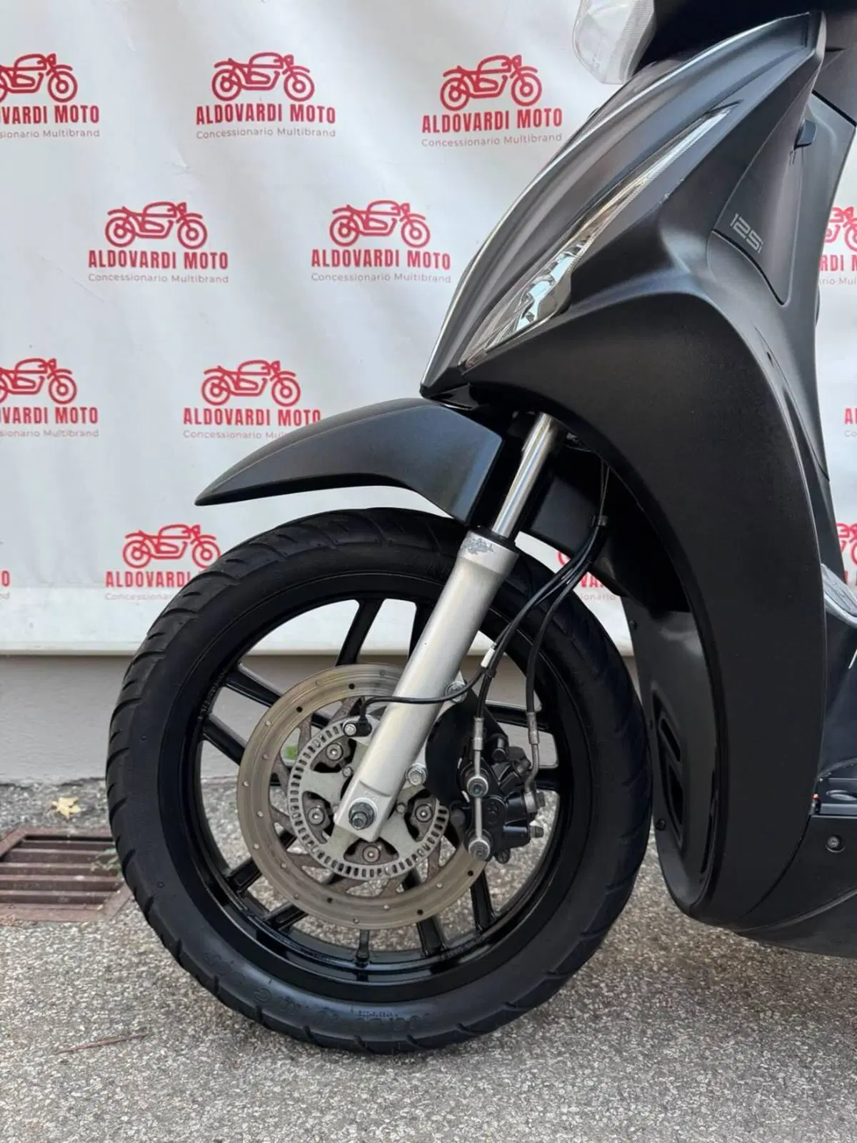 Kymco People 125i S (2021 - 25) (10)