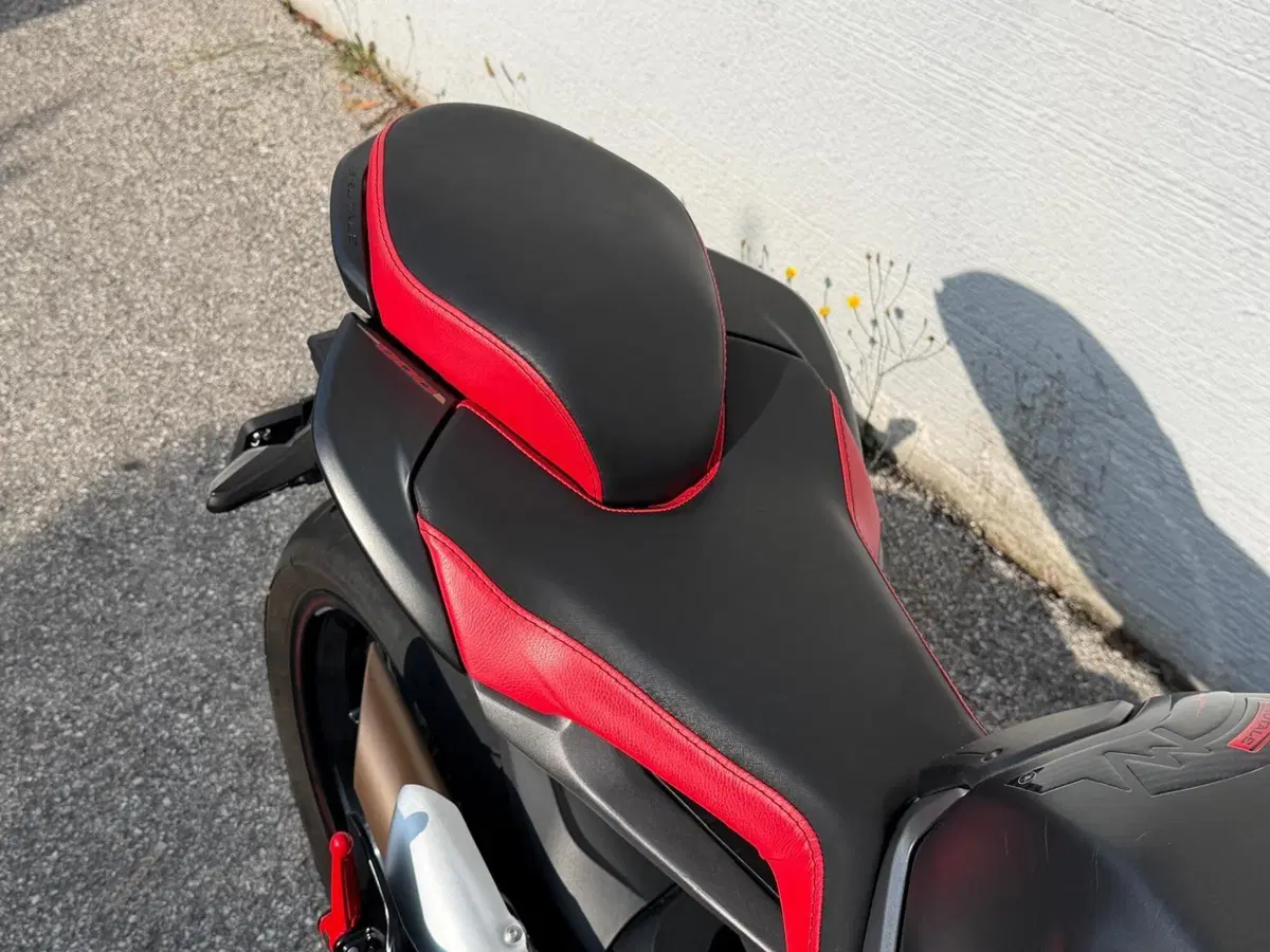 MV Agusta Brutale 800 EAS ABS (2016 - 19) (2)