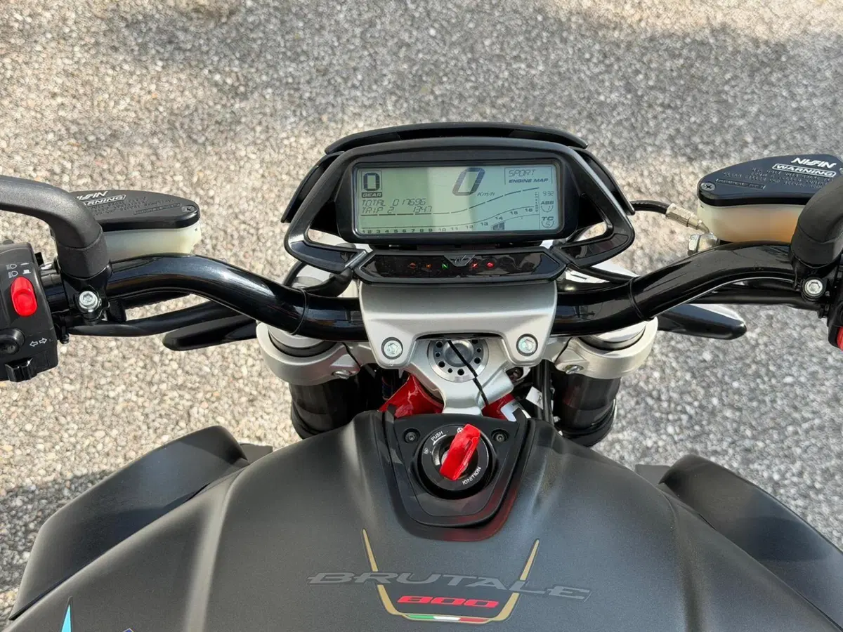 MV Agusta Brutale 800 EAS ABS (2016 - 19) (5)