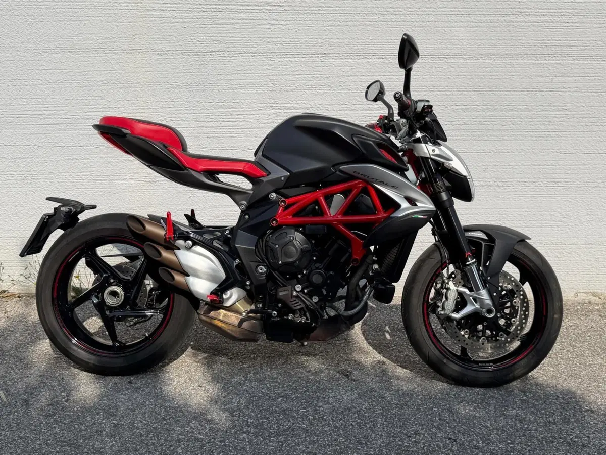 MV Agusta Brutale 800 EAS ABS (2016 - 19) (10)