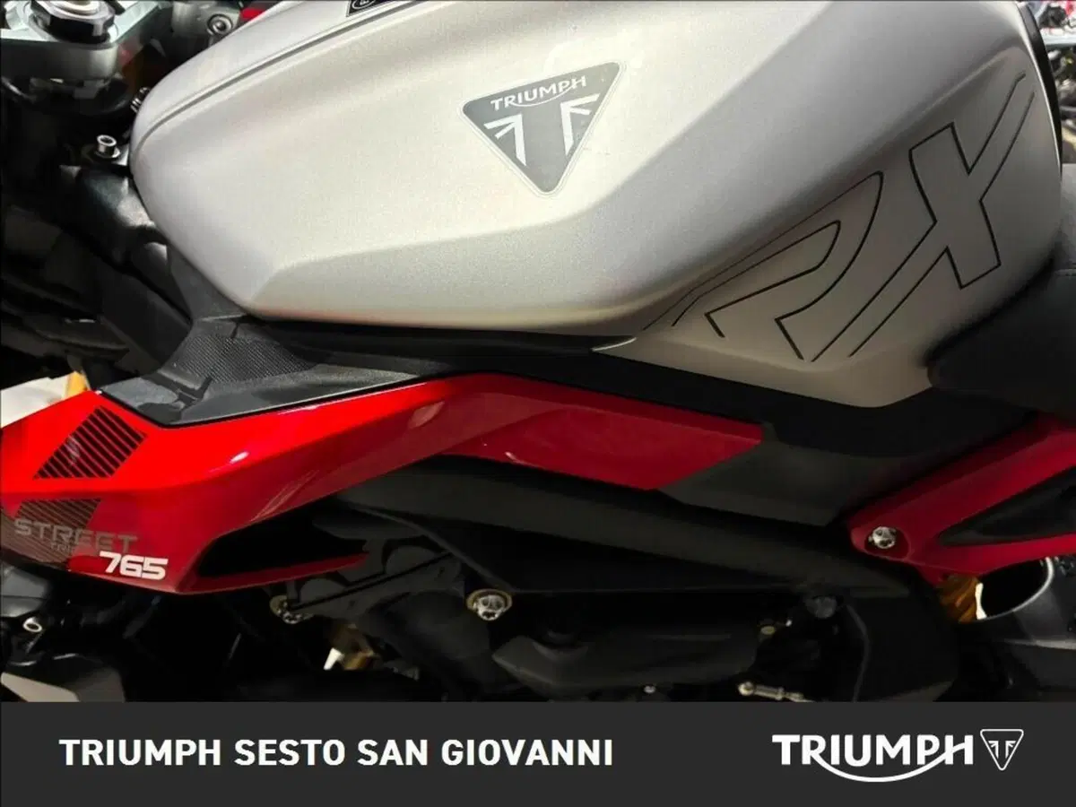 Triumph Street Triple 765 RX (2026) (5)
