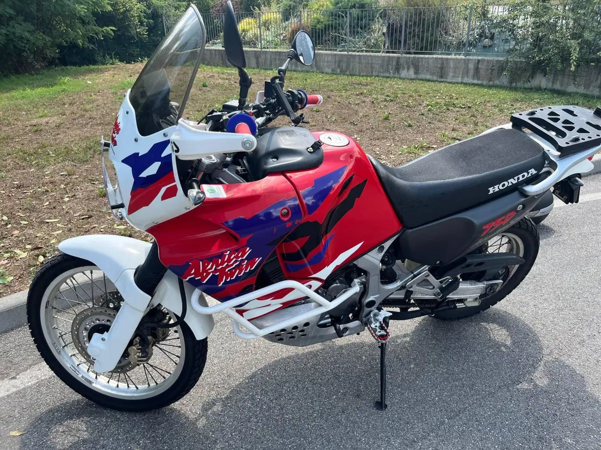 Honda Africa Twin XRV 750 (1996 - 02) (3)