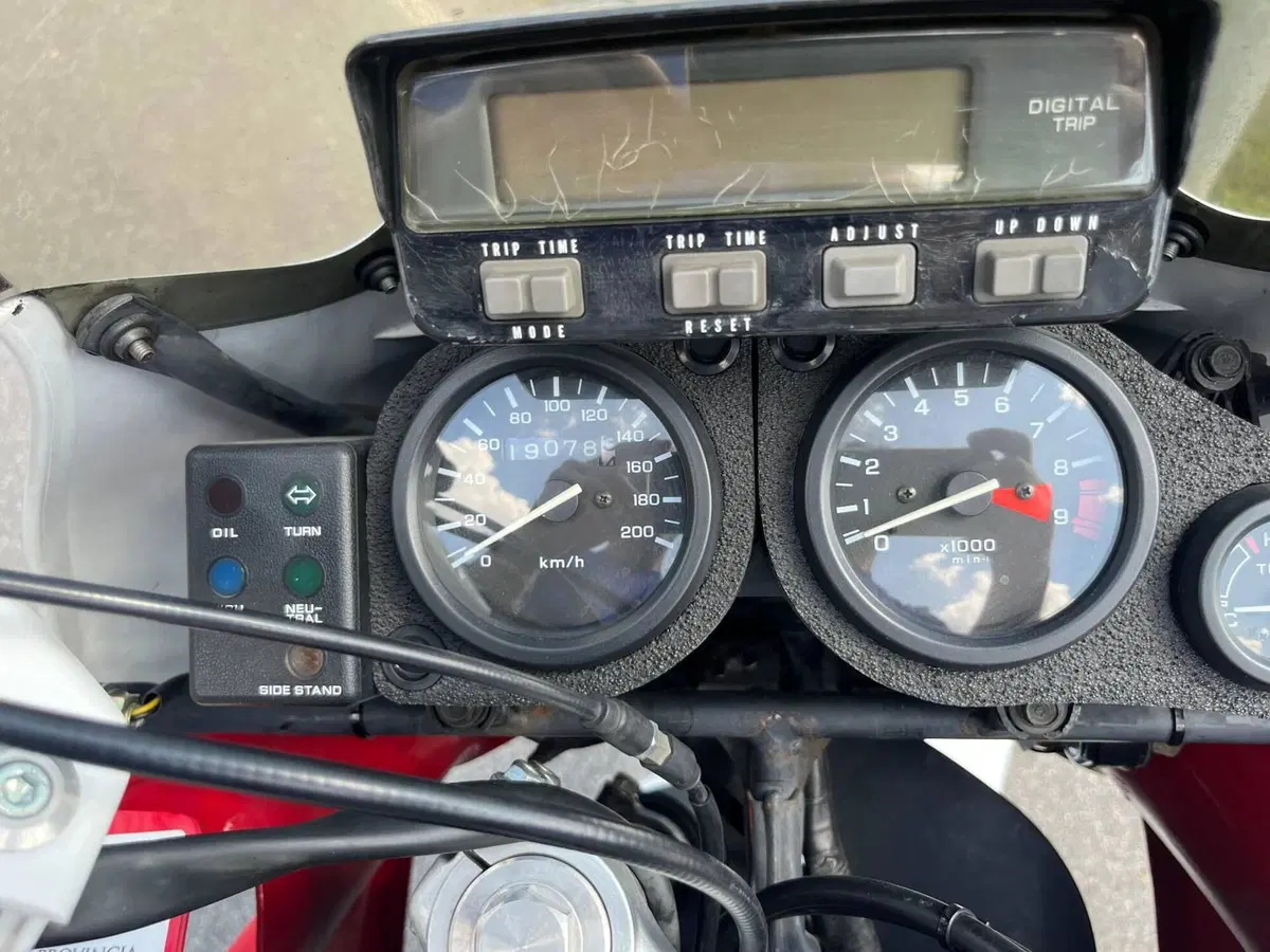 Honda Africa Twin XRV 750 (1996 - 02) (4)