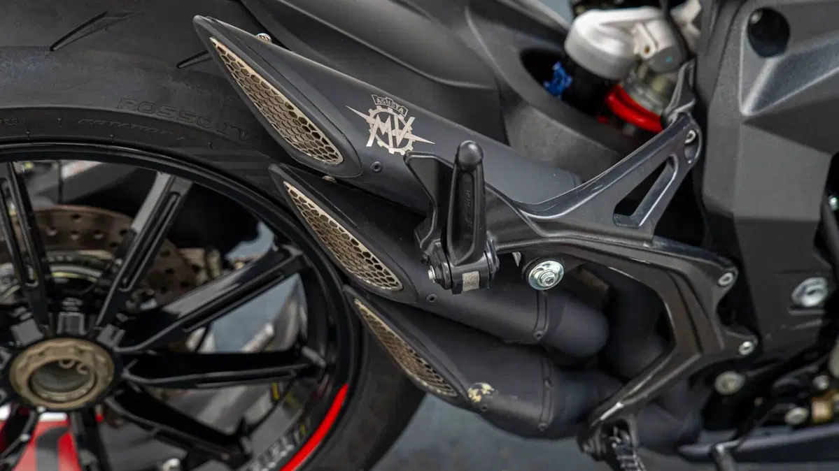 MV Agusta Brutale 800 EAS ABS (2016 - 19) (15)