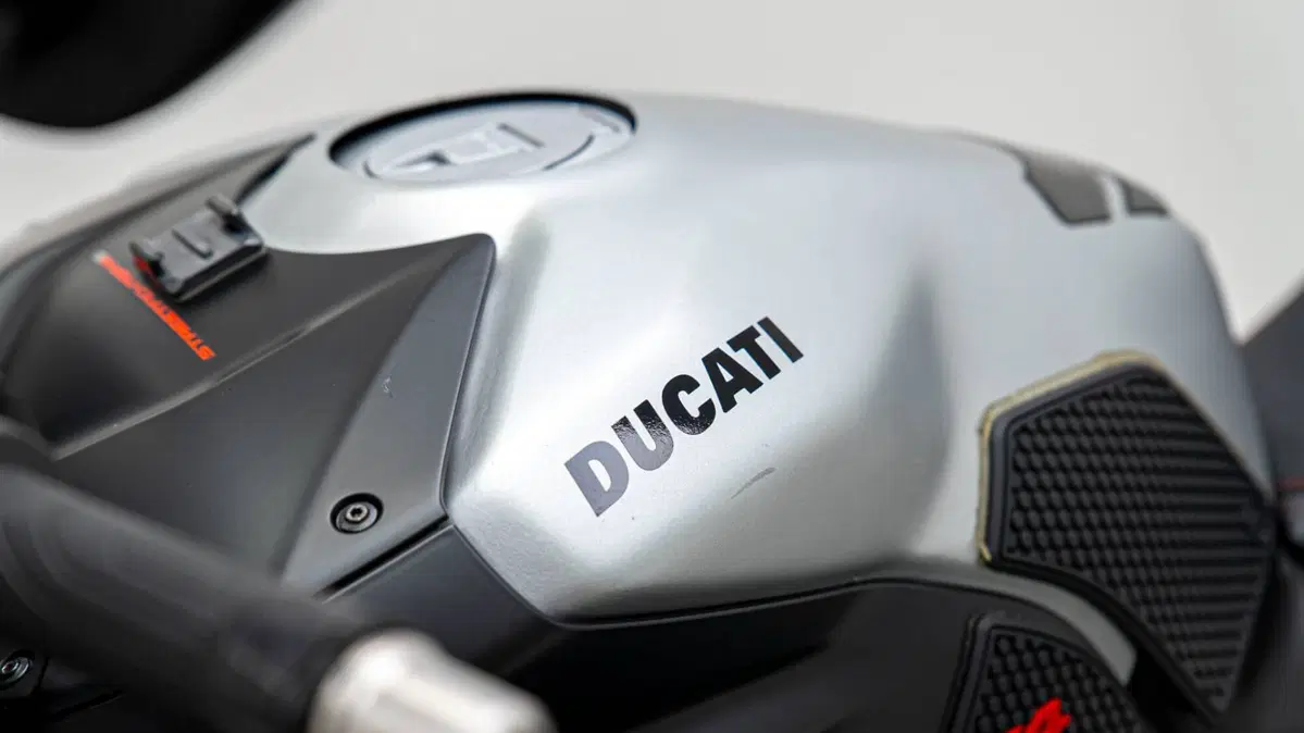 Ducati Streetfighter V4 1100 (2021 - 22) (11)