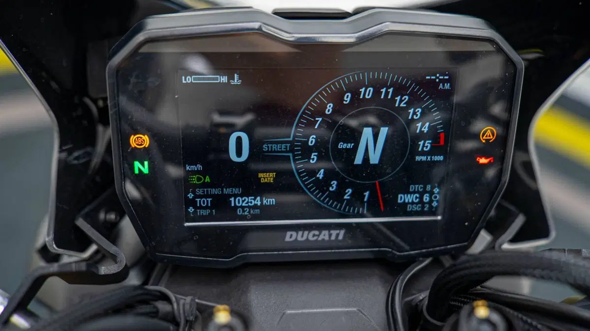 Ducati Streetfighter V4 1100 (2021 - 22) (16)