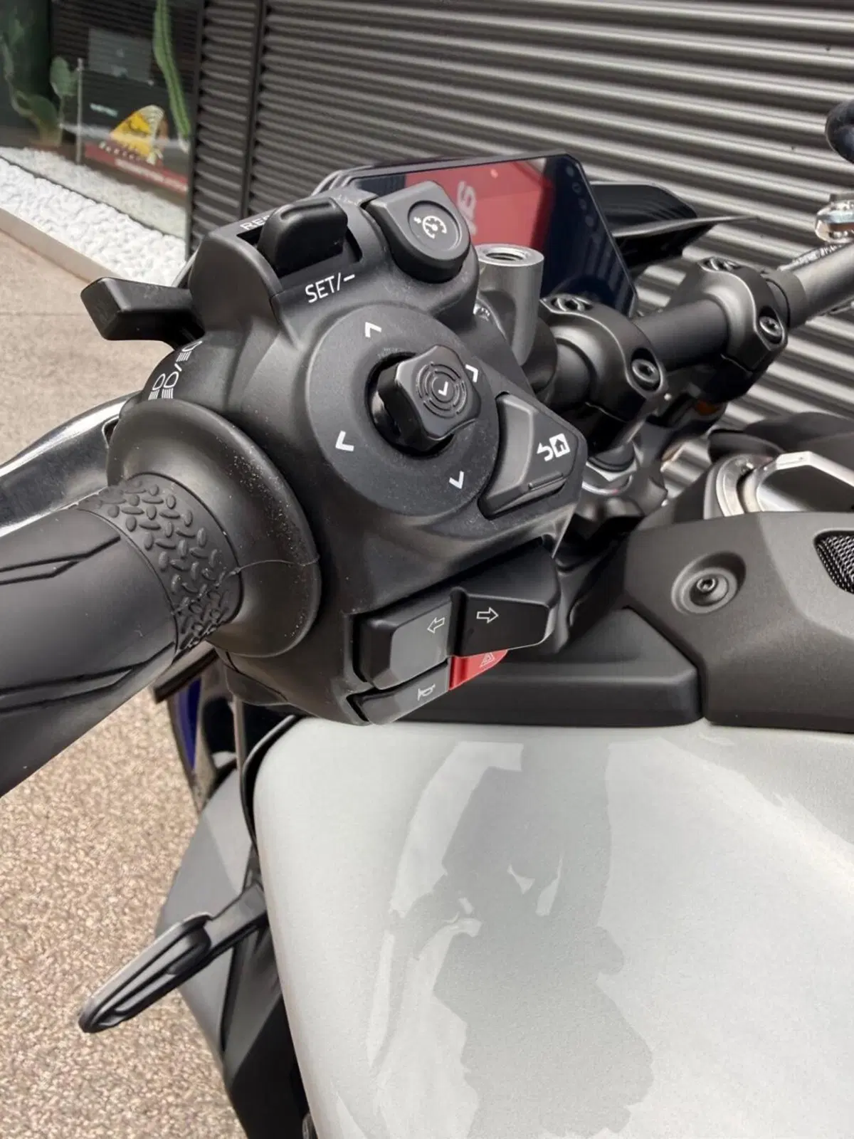 Yamaha MT-09 SP (2024 - 26) (14)