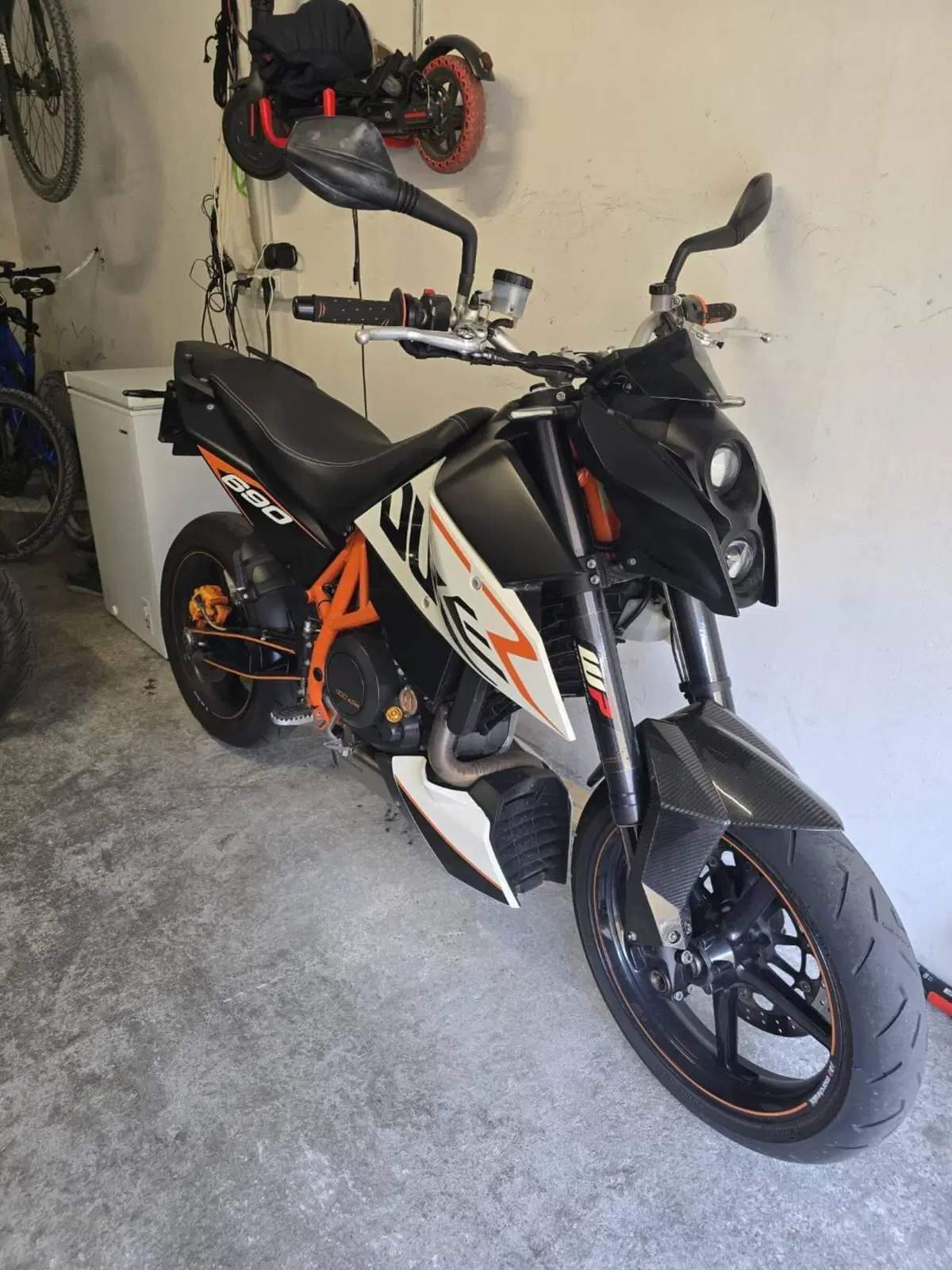 KTM 690 Duke R (2010 - 15) (2)