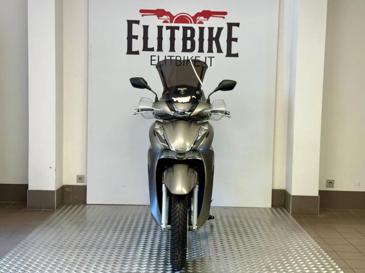 Honda SH 350 (2021 - 24) (3)
