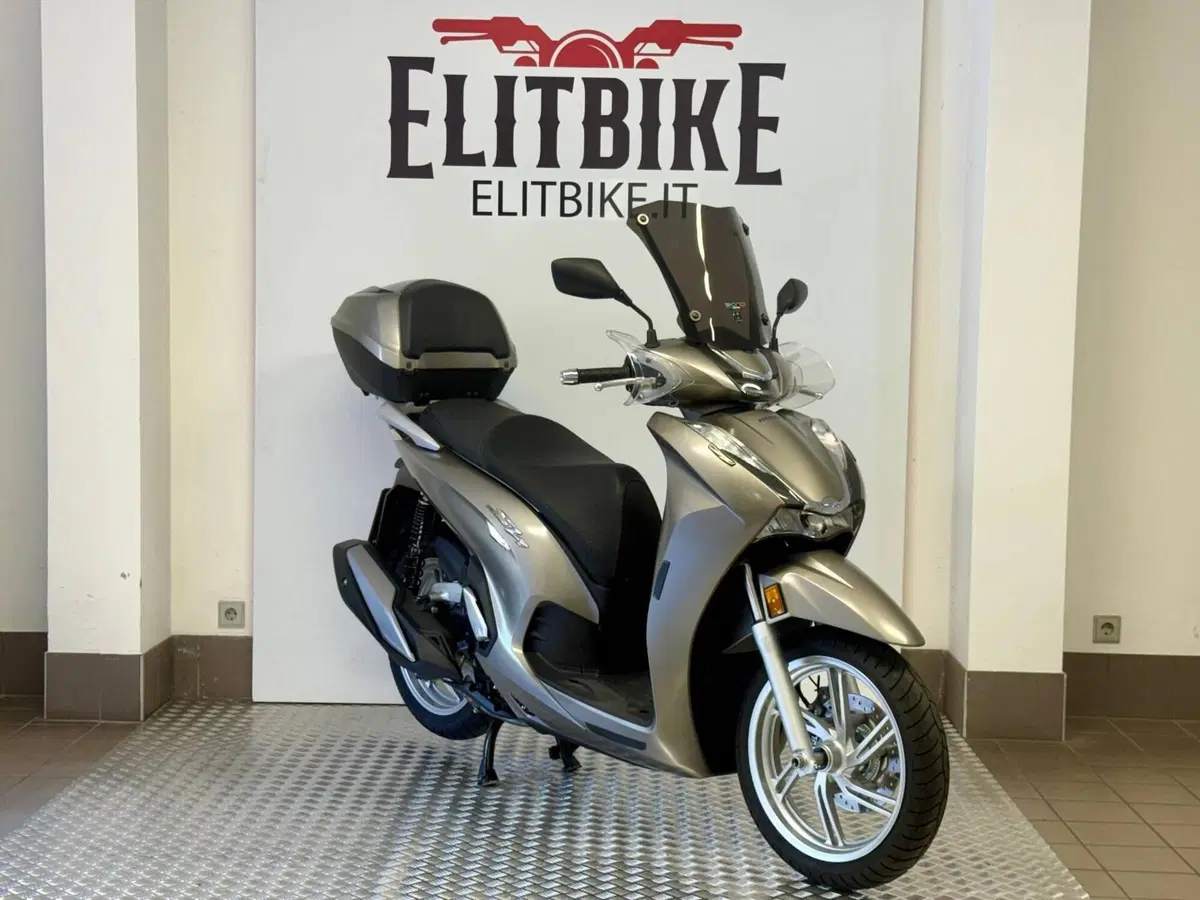 Honda SH 350 (2021 - 24) (4)