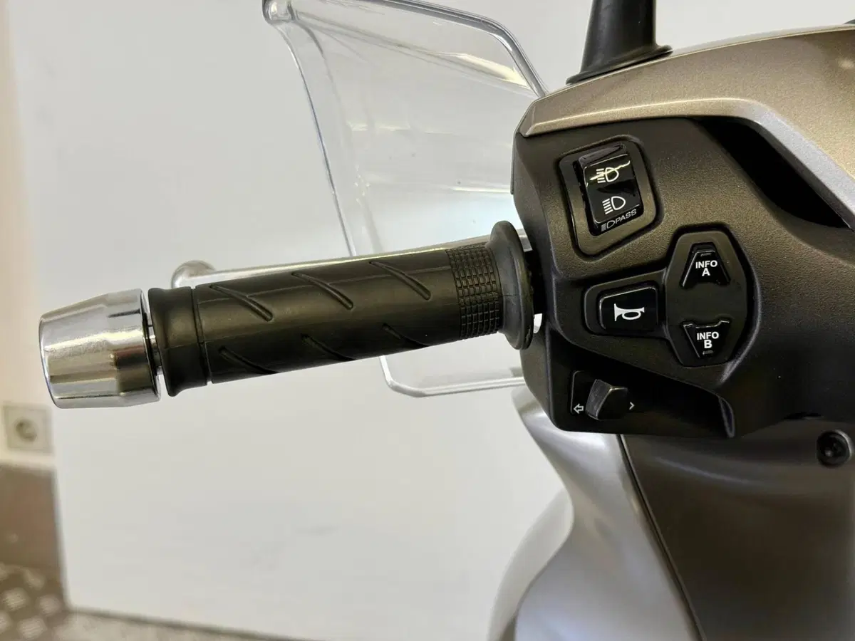 Honda SH 350 (2021 - 24) (19)