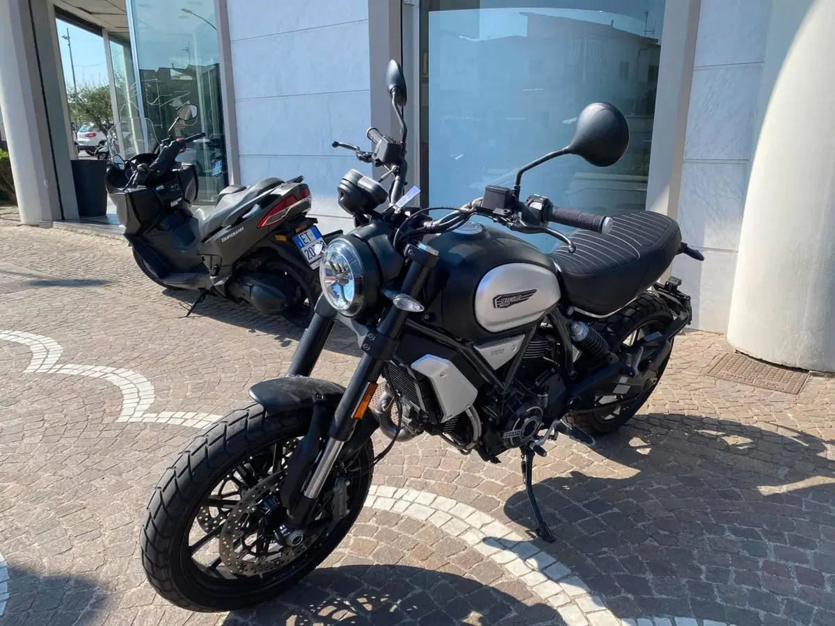 Ducati Scrambler 1100 Dark Pro (2020 - 24) (4)