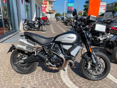 Ducati Scrambler 1100 Dark Pro (2020 - 24) usata