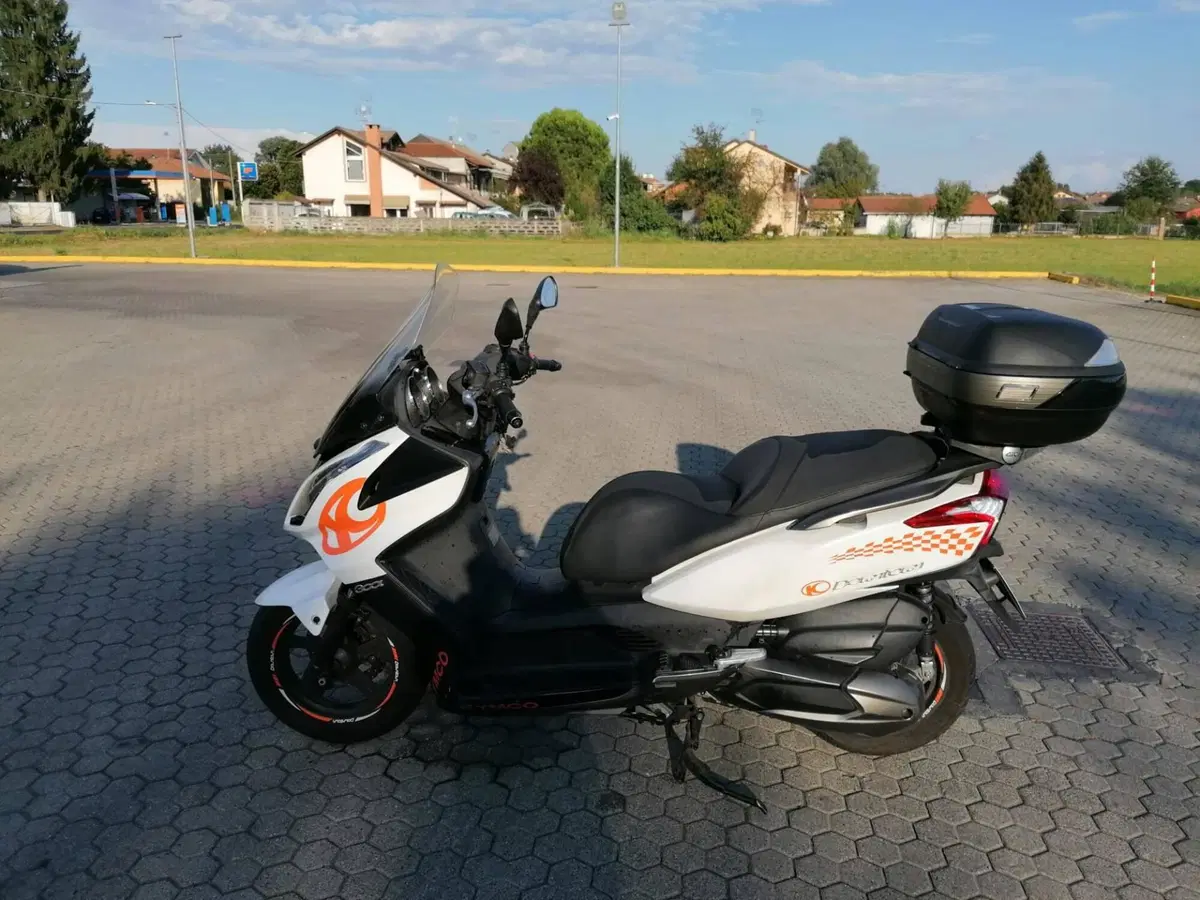 Kymco Downtown 300i (2009 - 17)
