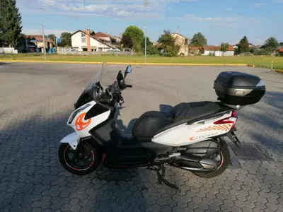 Kymco Downtown 300i (2009 - 17) usata