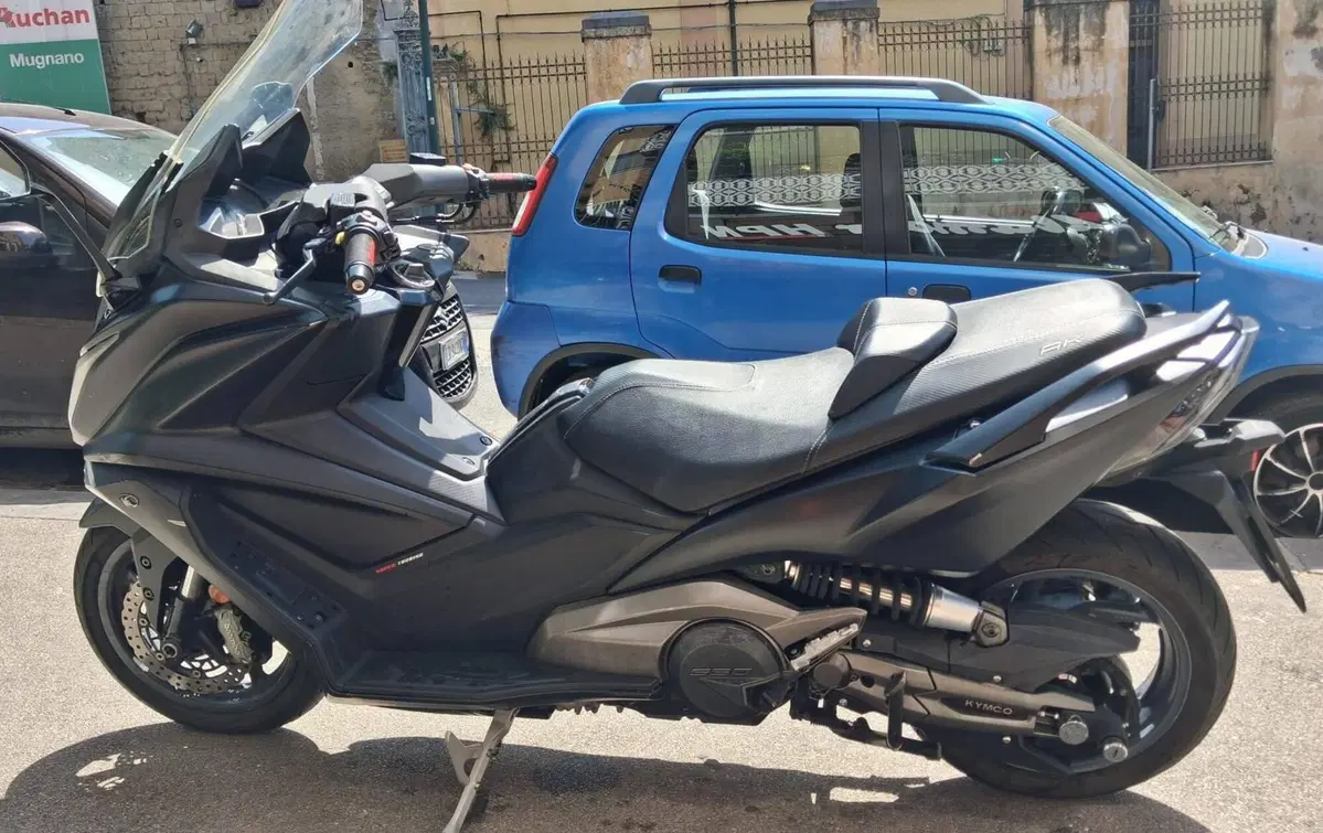 Kymco AK 550 ETS (2021 - 26) (2)