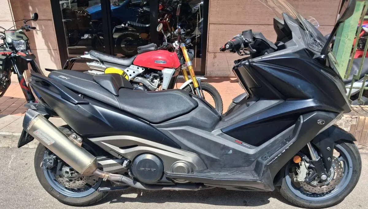 Kymco AK 550 ETS (2021 - 26) (3)