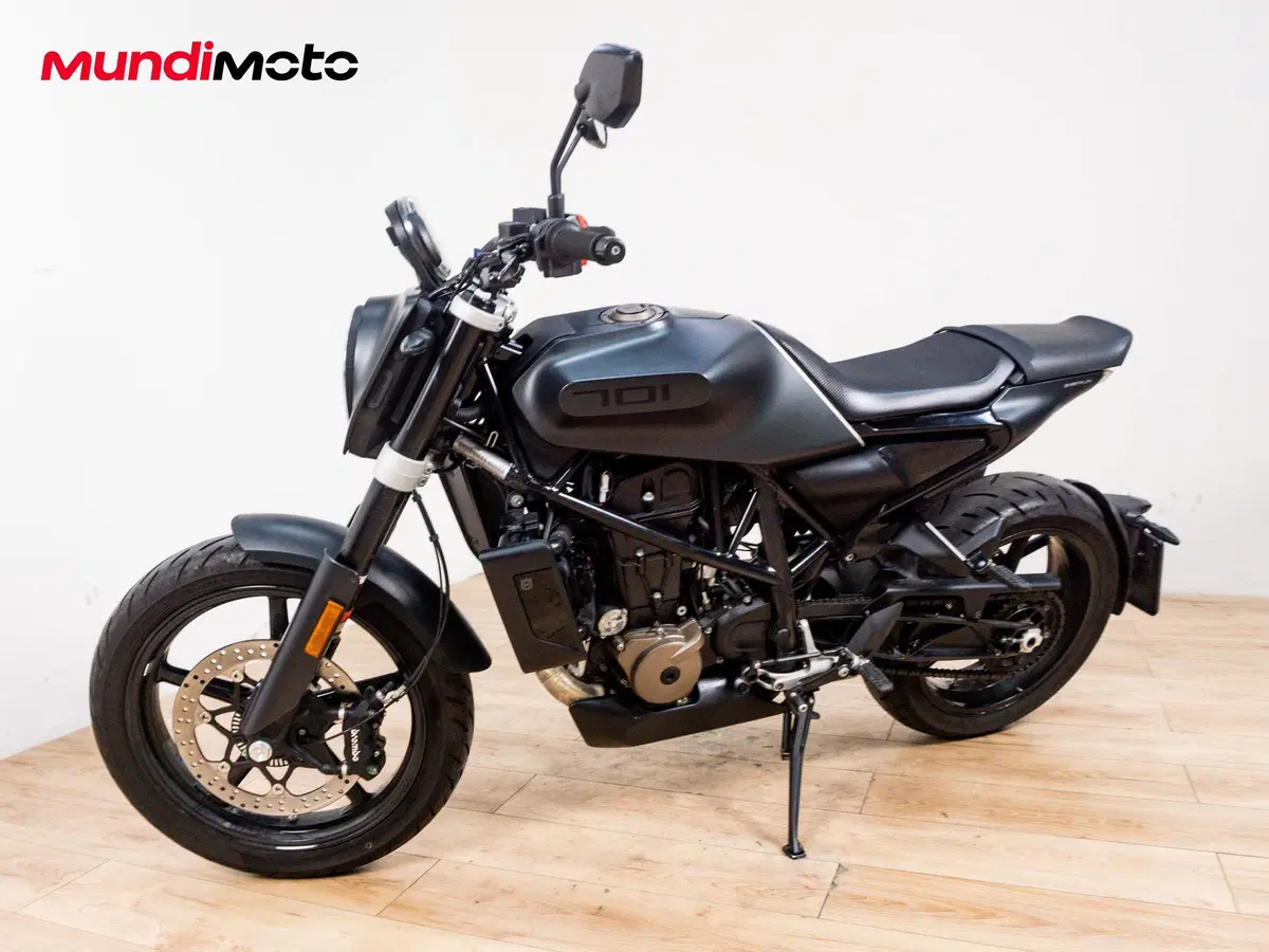Husqvarna Svartpilen 701 (2019) (8)