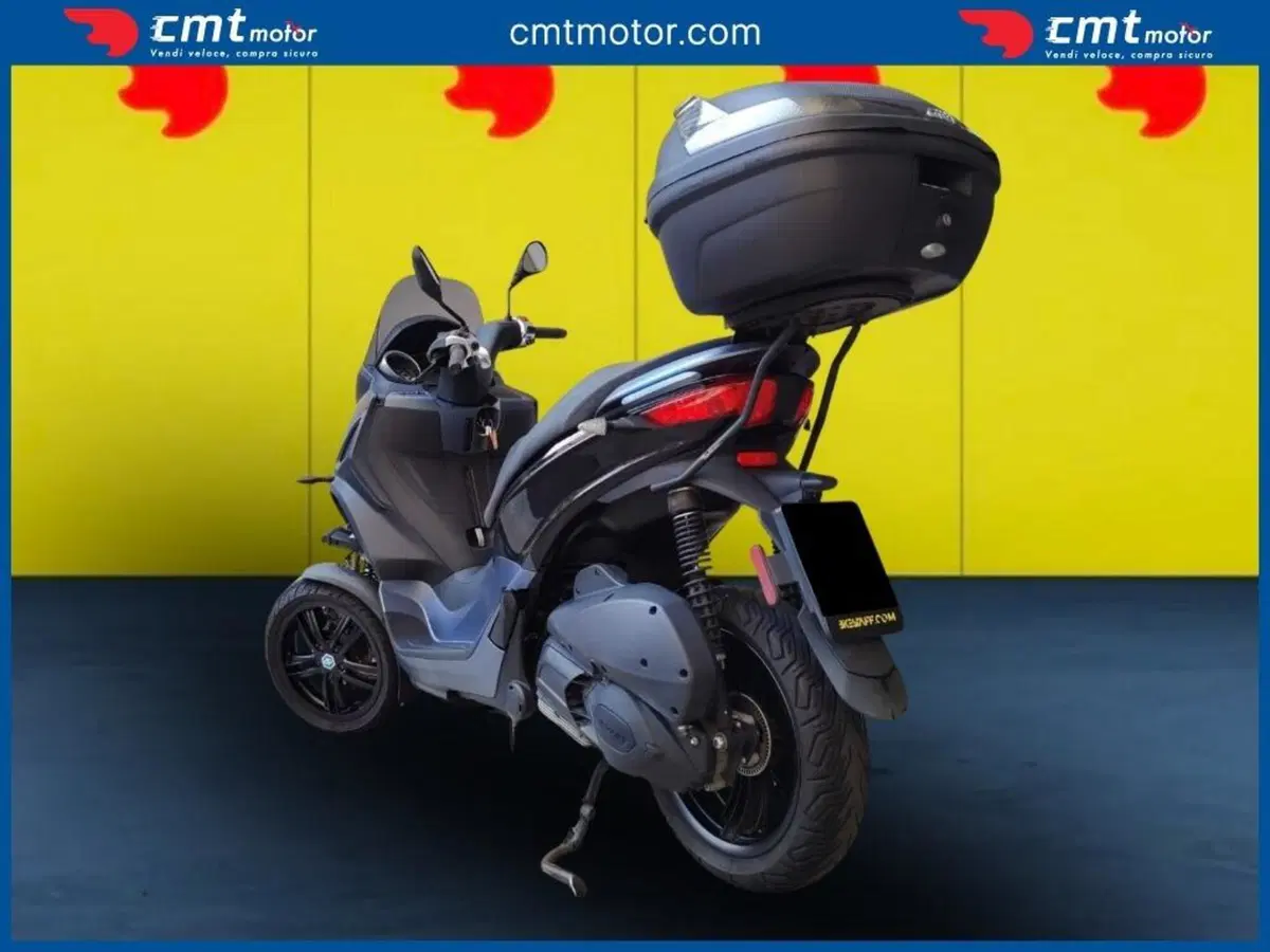 Piaggio MP3 300 ABS Hpe (2021 - 24) (4)