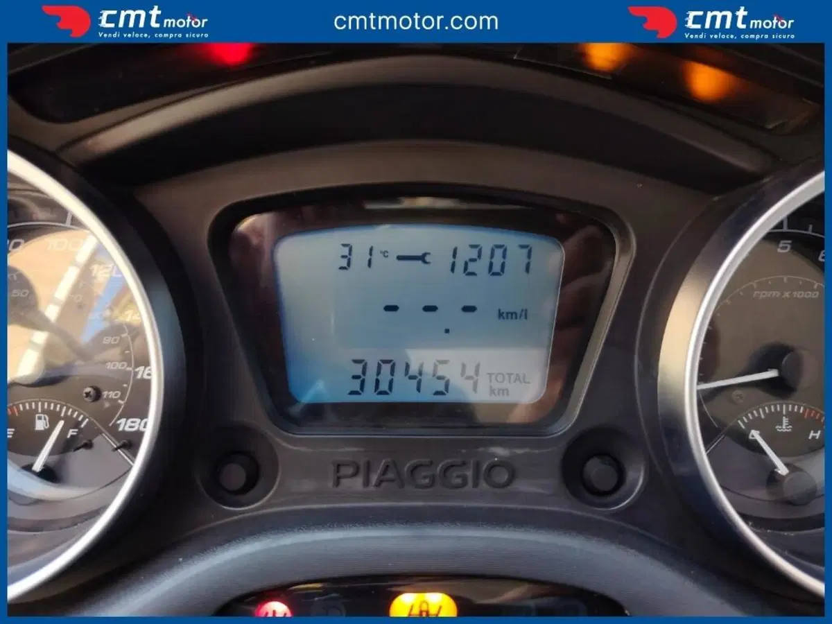 Piaggio MP3 300 ABS Hpe (2021 - 24) (5)