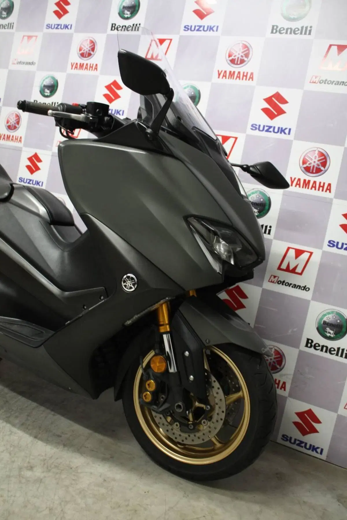 Yamaha T-Max 560 Tech Max (2021) (3)