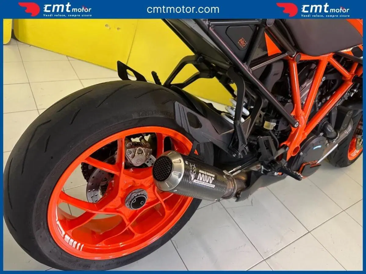 KTM 1290 Super Duke GT ABS (2016 - 18) (8)
