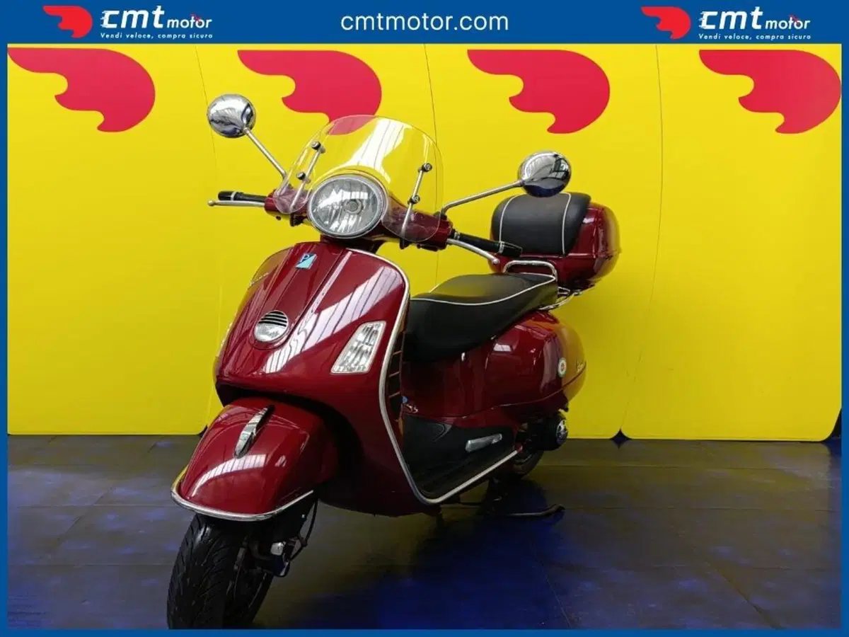 Vespa GTS 250 i.e. (2)