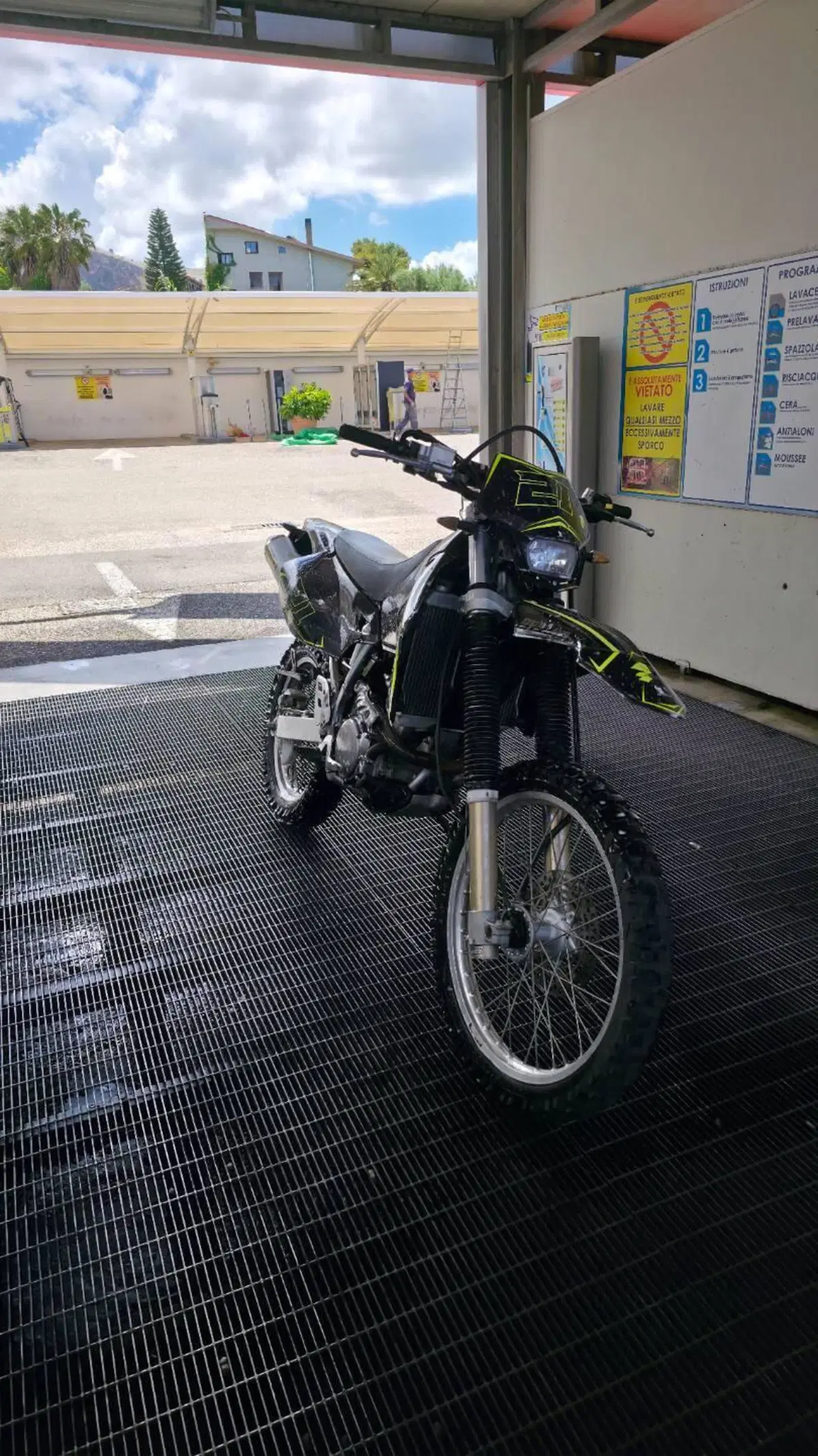 Suzuki DR-Z 400 S (2000 - 06) (10)