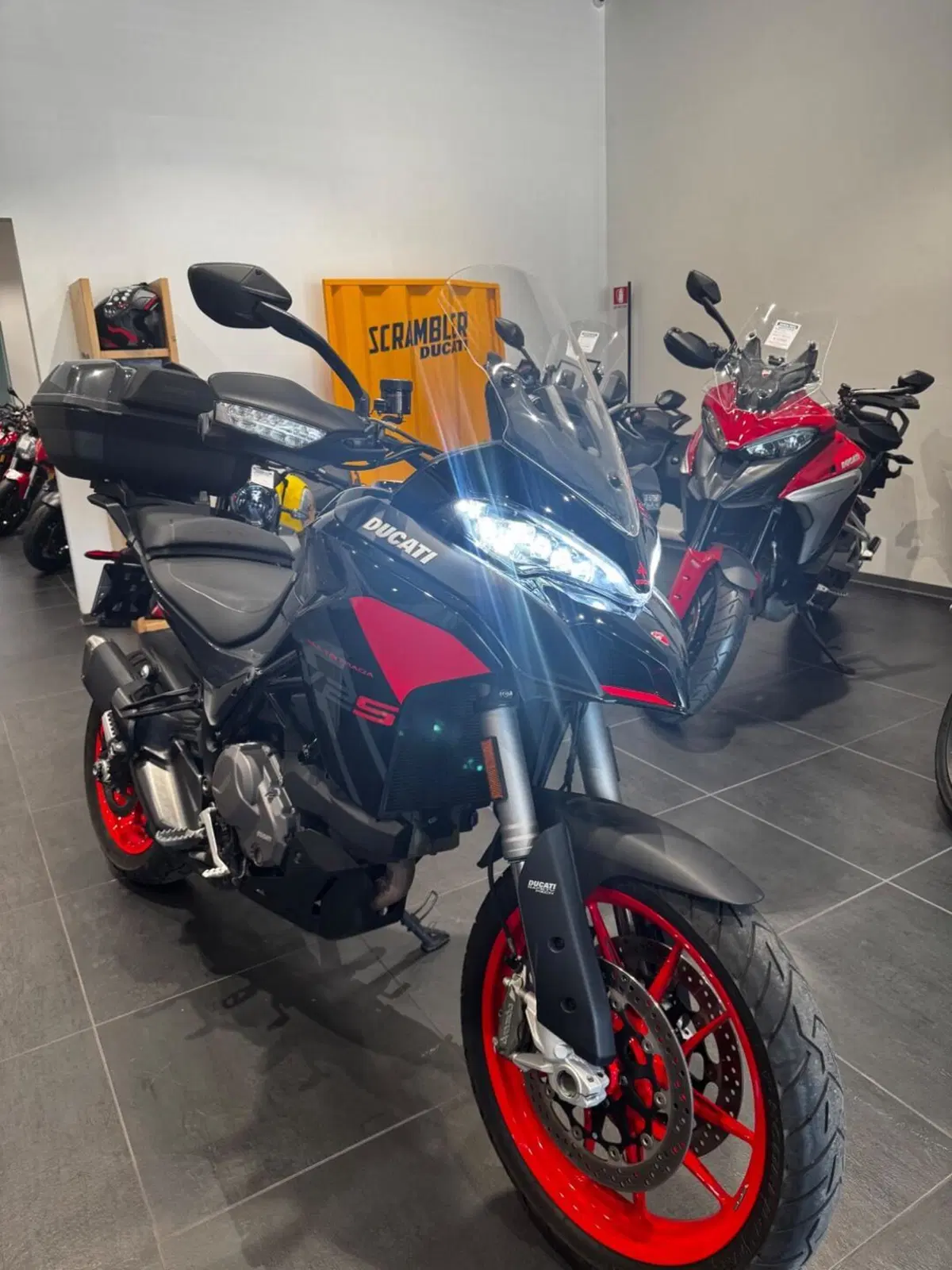 Ducati Multistrada V2 S (2022 - 24) (15)