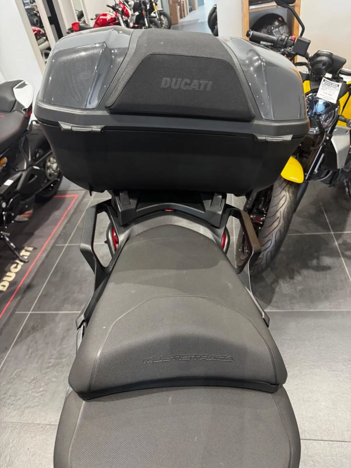 Ducati Multistrada V2 S (2022 - 24) (9)