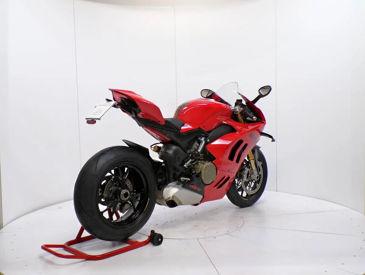 Ducati Panigale V4 S (2022 - 24) (6)