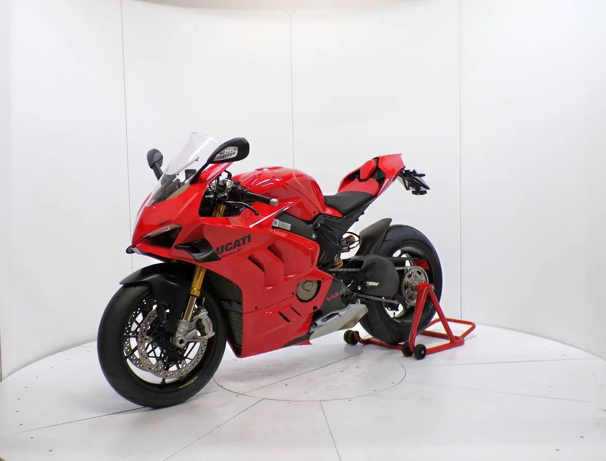 Ducati Panigale V4 S (2022 - 24) (3)