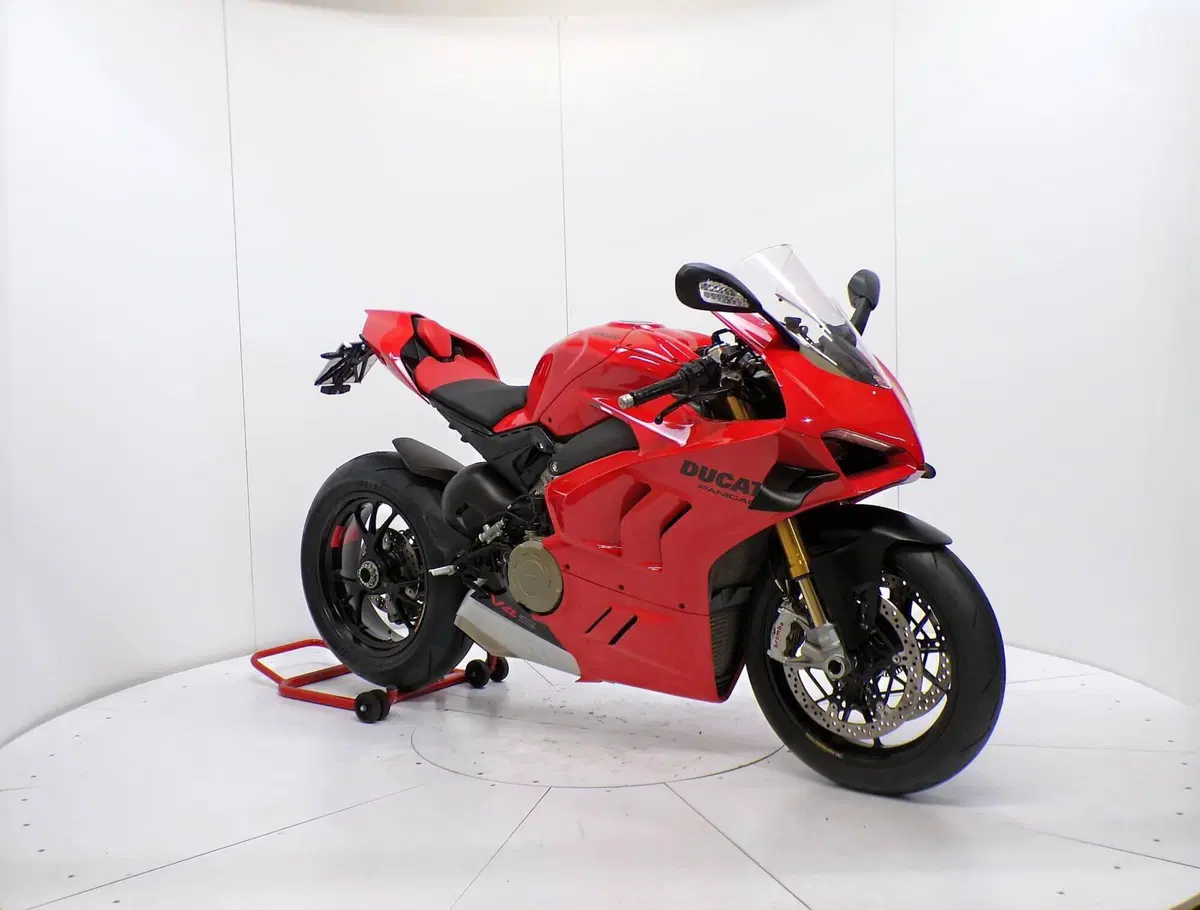 Ducati Panigale V4 S (2022 - 24) (2)