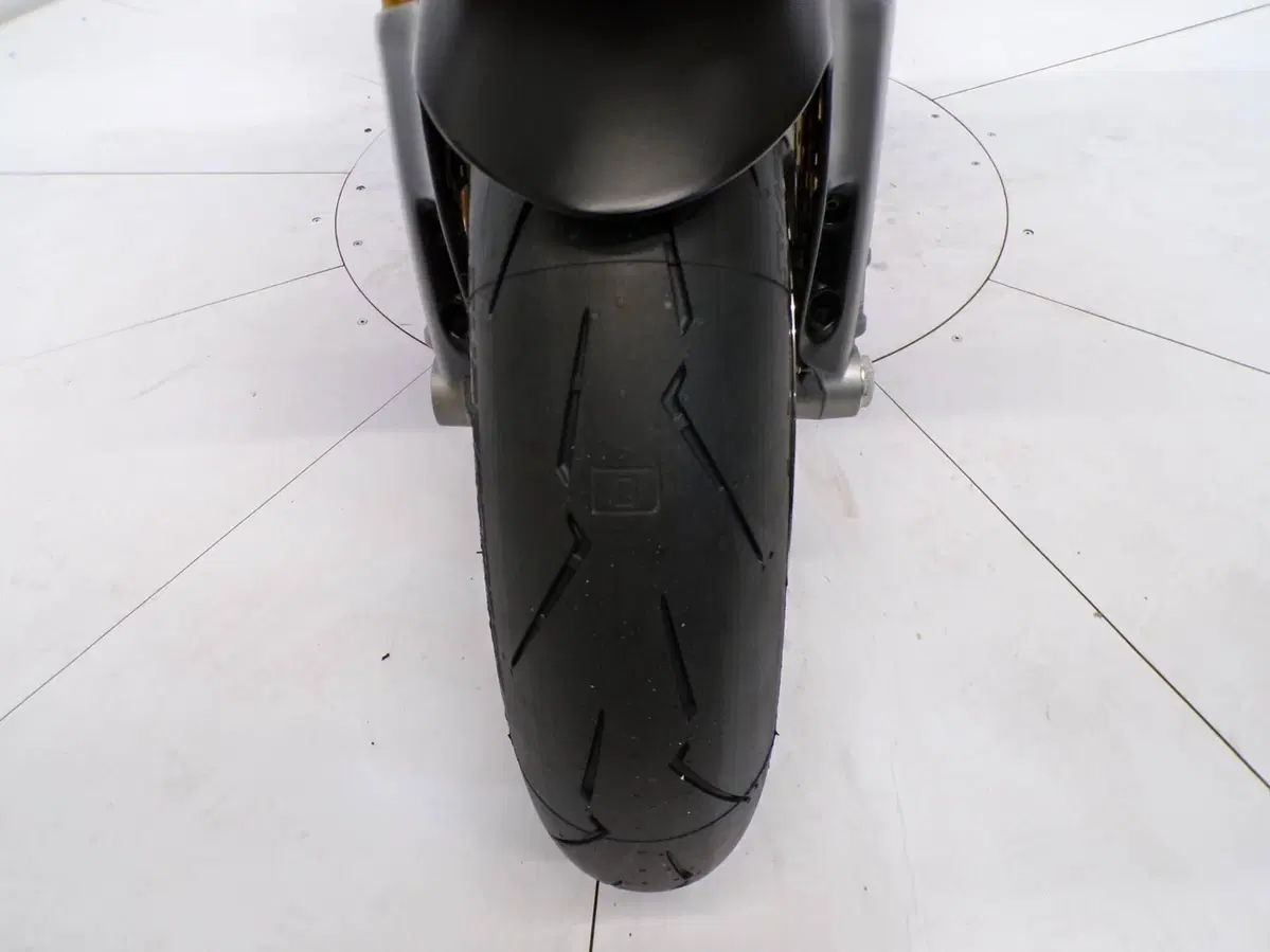 Ducati Panigale V4 S (2022 - 24) (10)