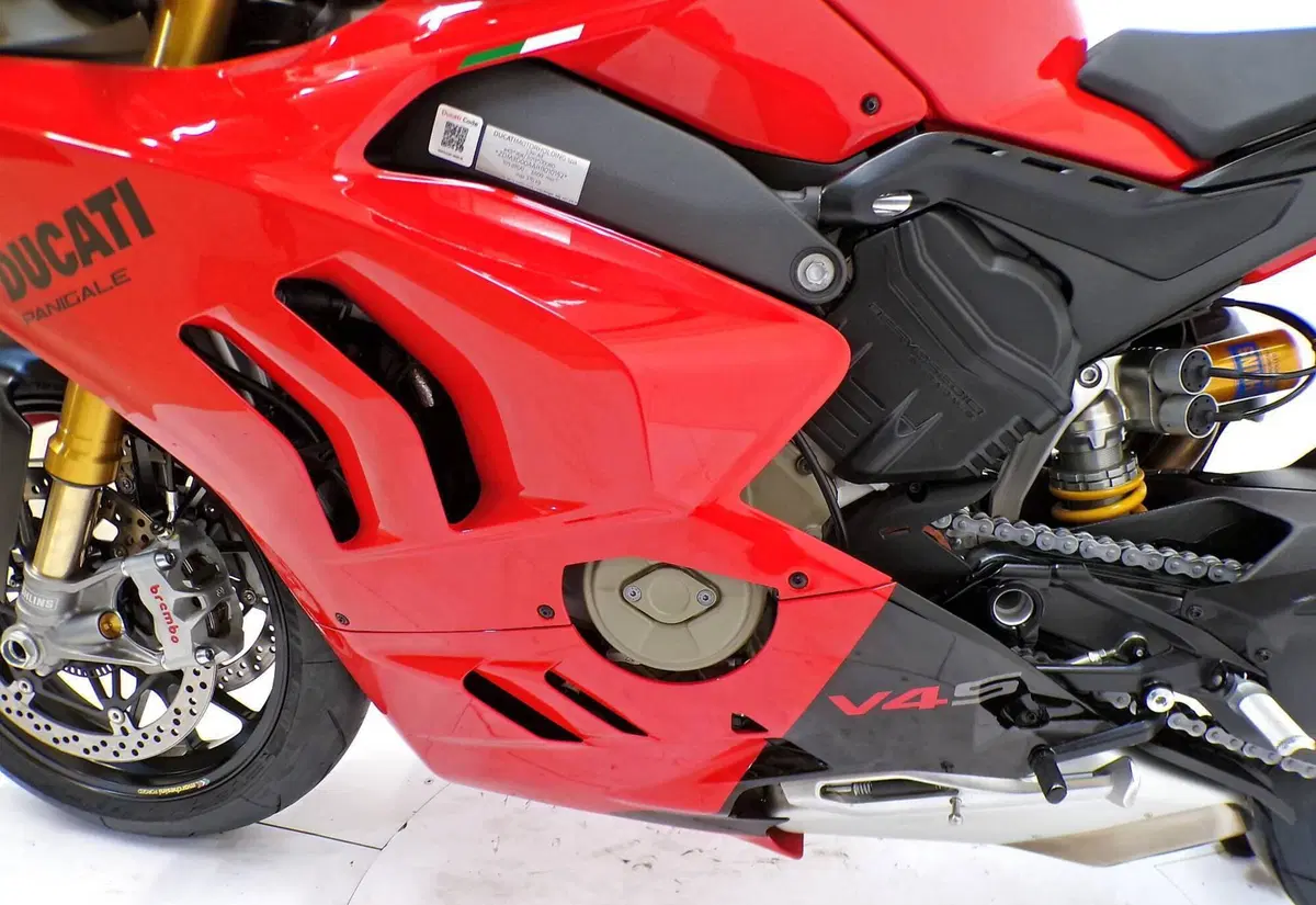 Ducati Panigale V4 S (2022 - 24) (7)