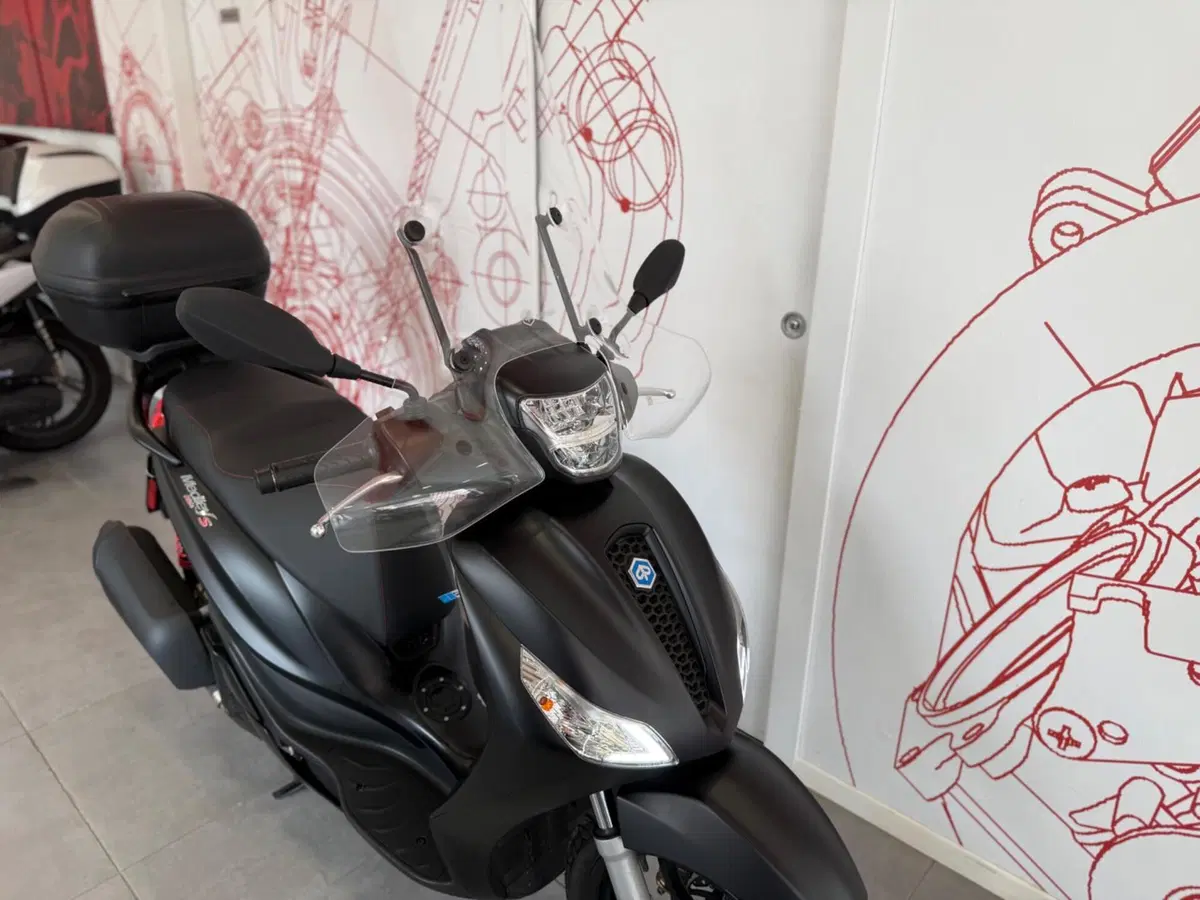 Piaggio Medley 150 S ABS (2021 - 25) (9)
