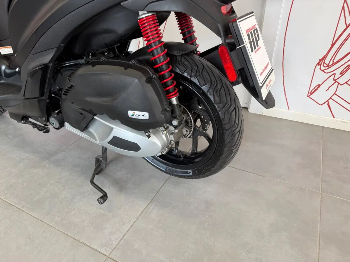 Piaggio Medley 150 S ABS (2021 - 25) (14)