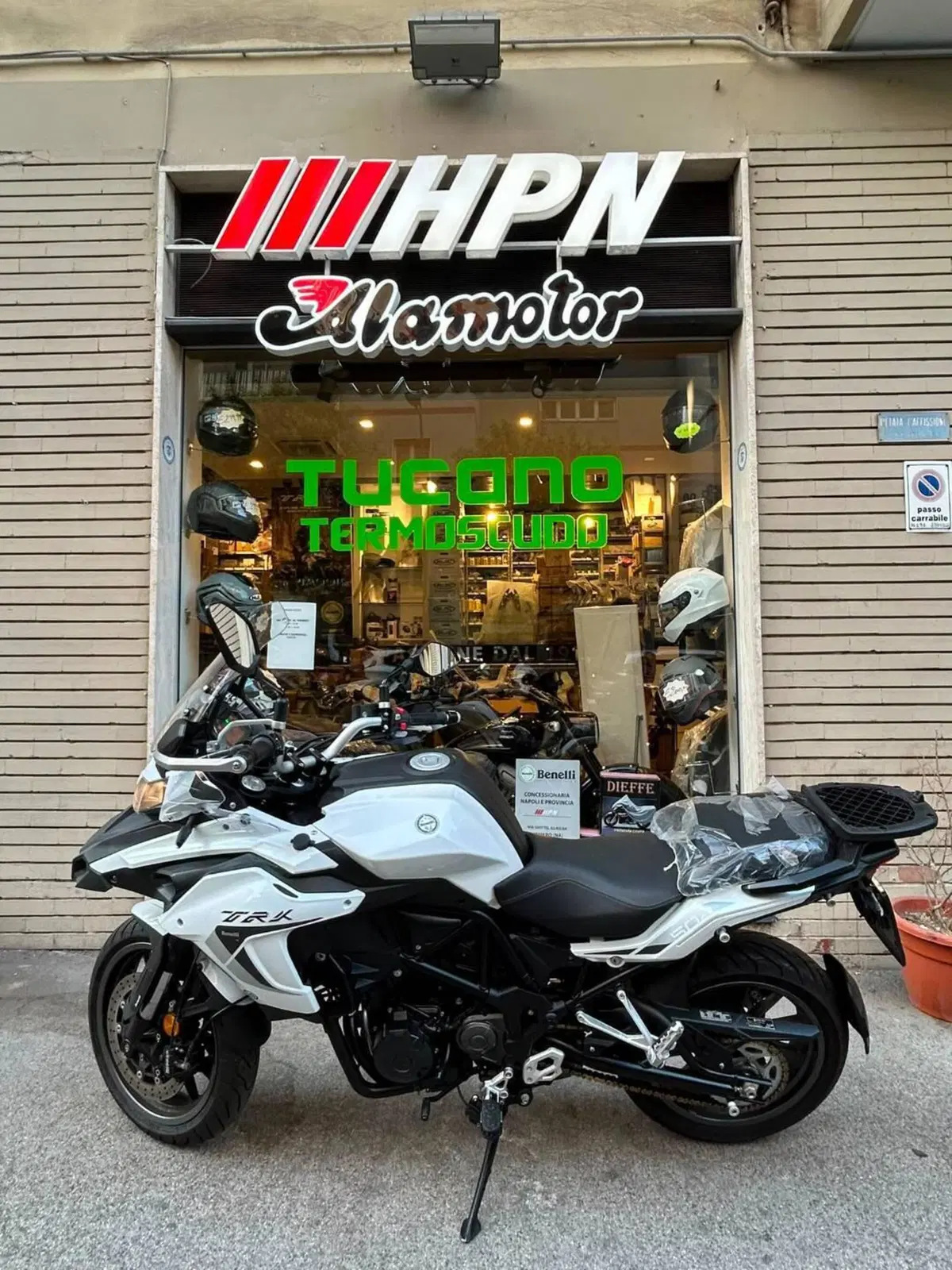 Benelli TRK 502 (2021 - 25) (2)