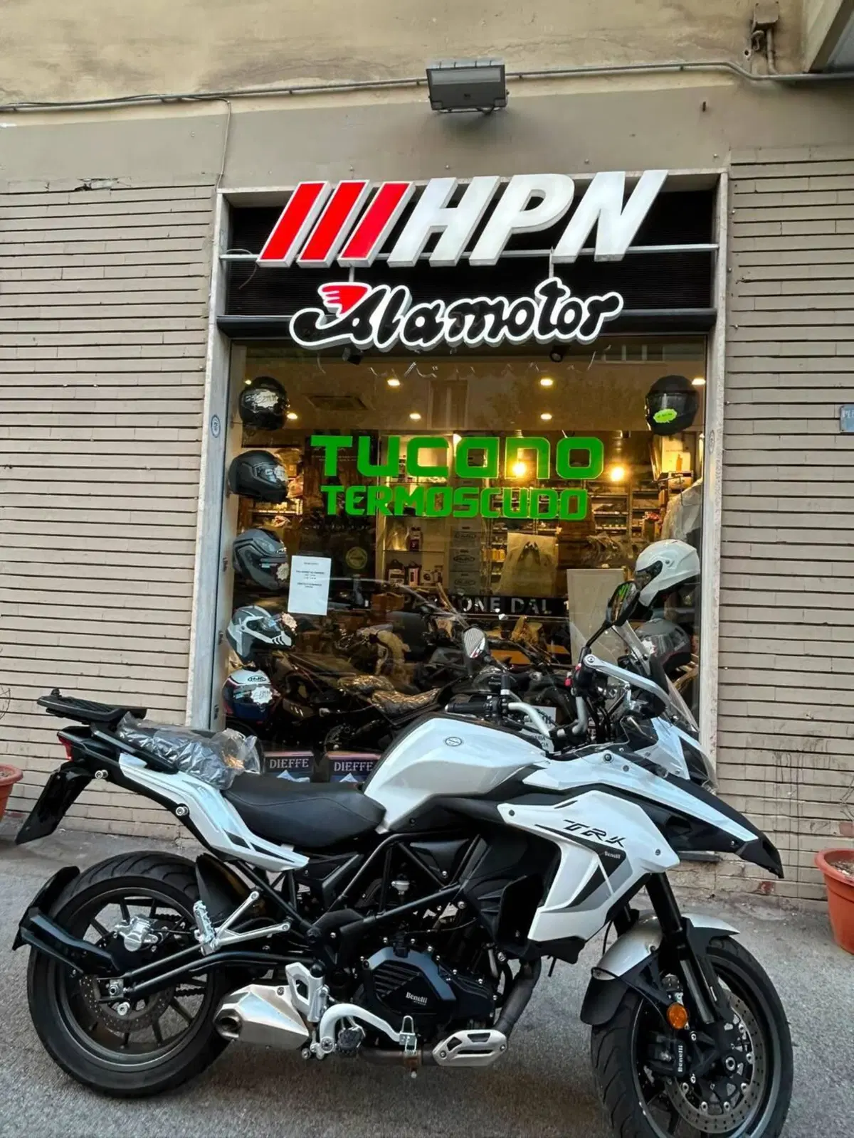 Benelli TRK 502 (2021 - 25) (3)