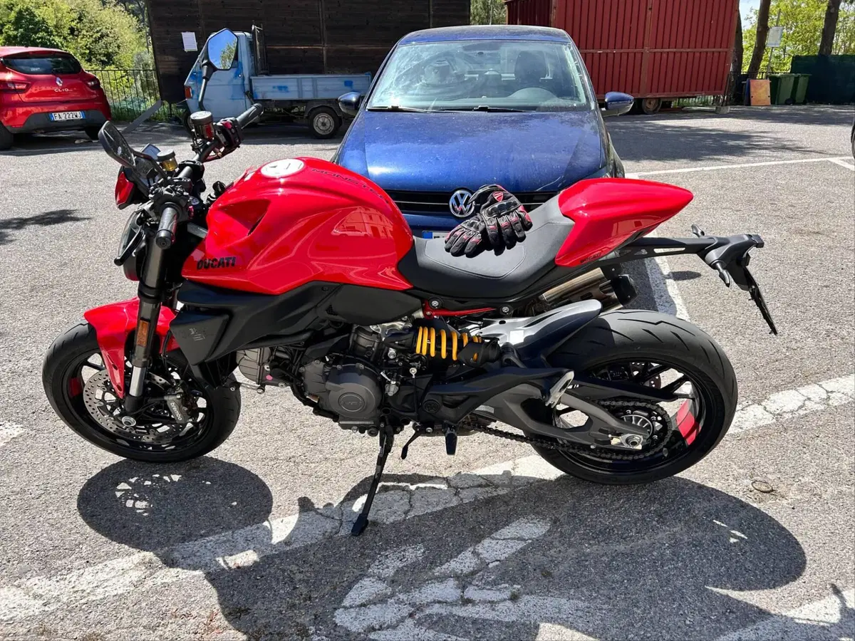 Ducati Monster 890 + (2026) (2)