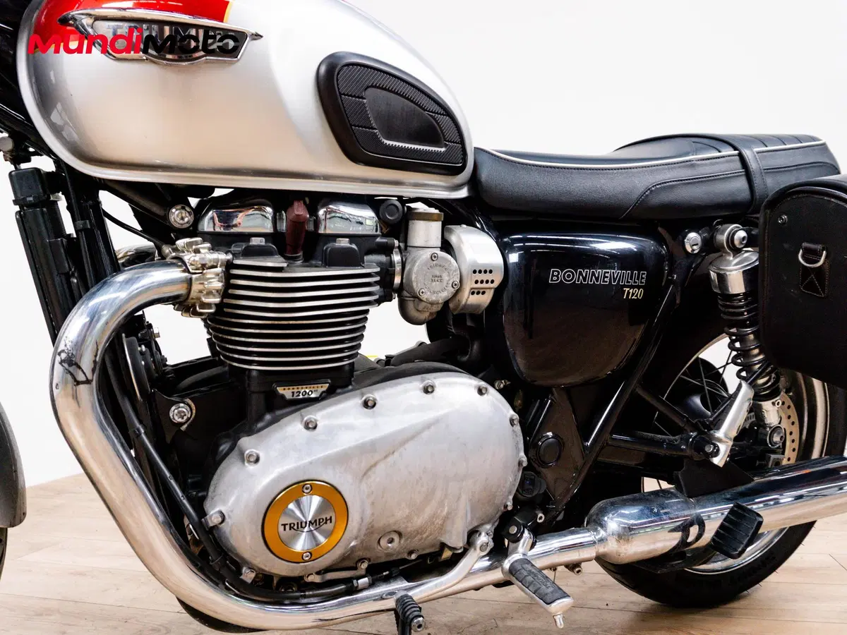 Triumph Bonneville T120 (2026) (9)