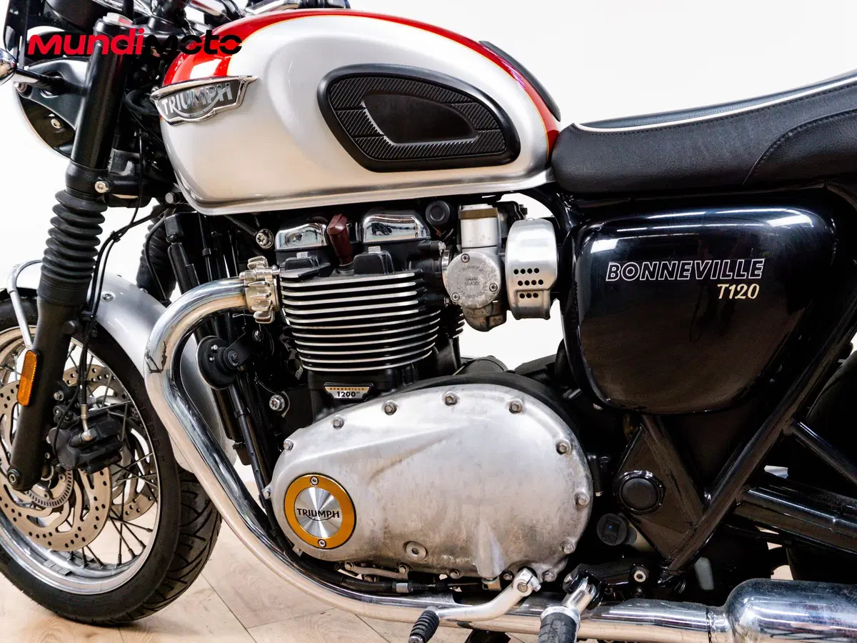 Triumph Bonneville T120 (2026) (10)