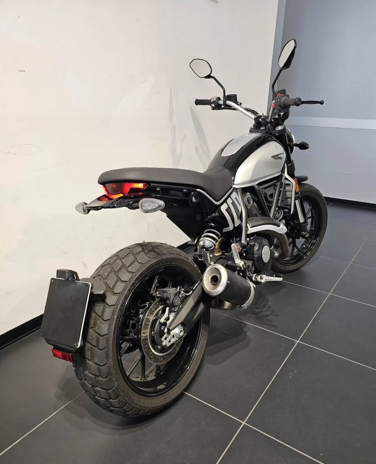 Ducati Scrambler 800 Icon (2023 - 24) (4)