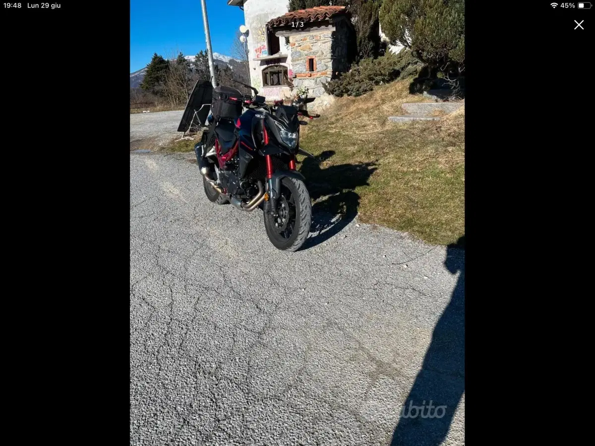 Honda CB 750 Hornet (2023 - 24) (3)