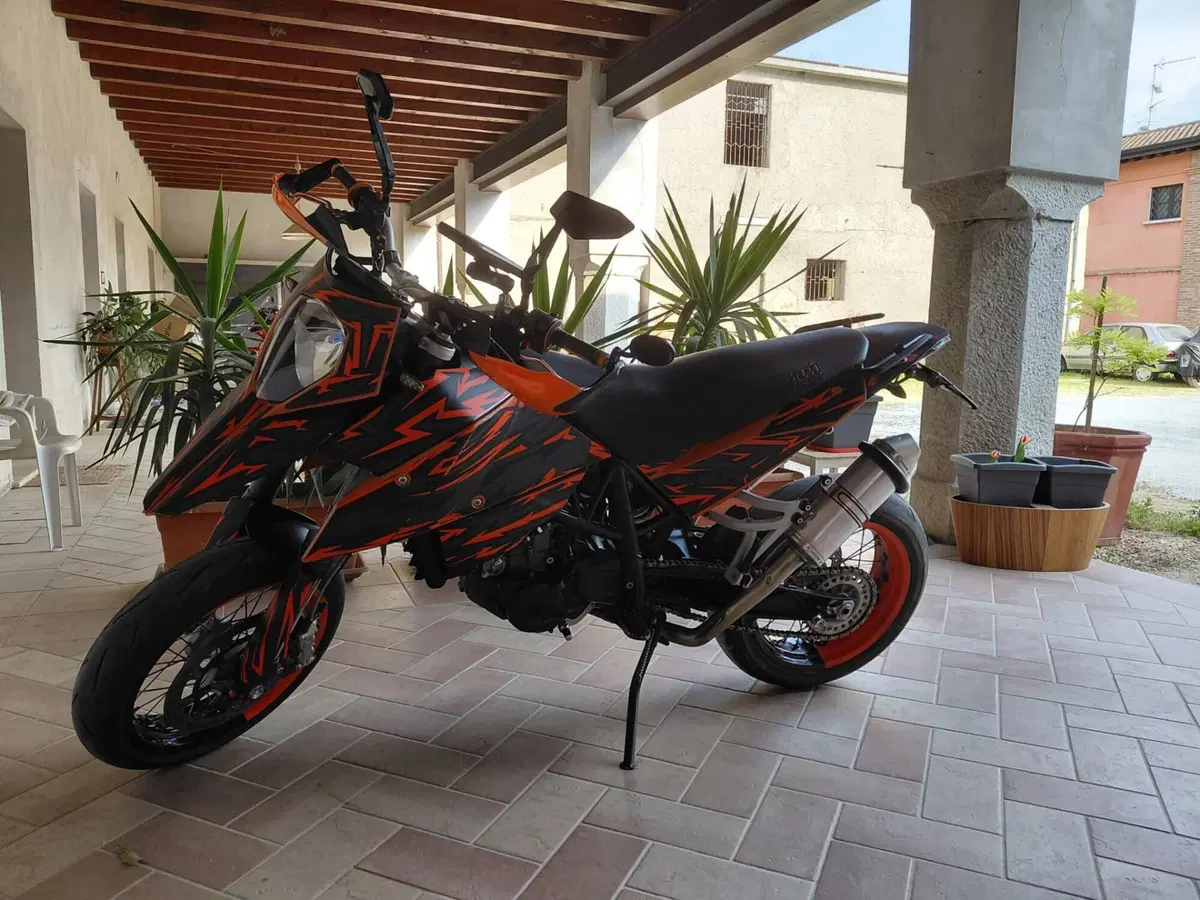 KTM 690 Supermoto (2007 - 12) (2)